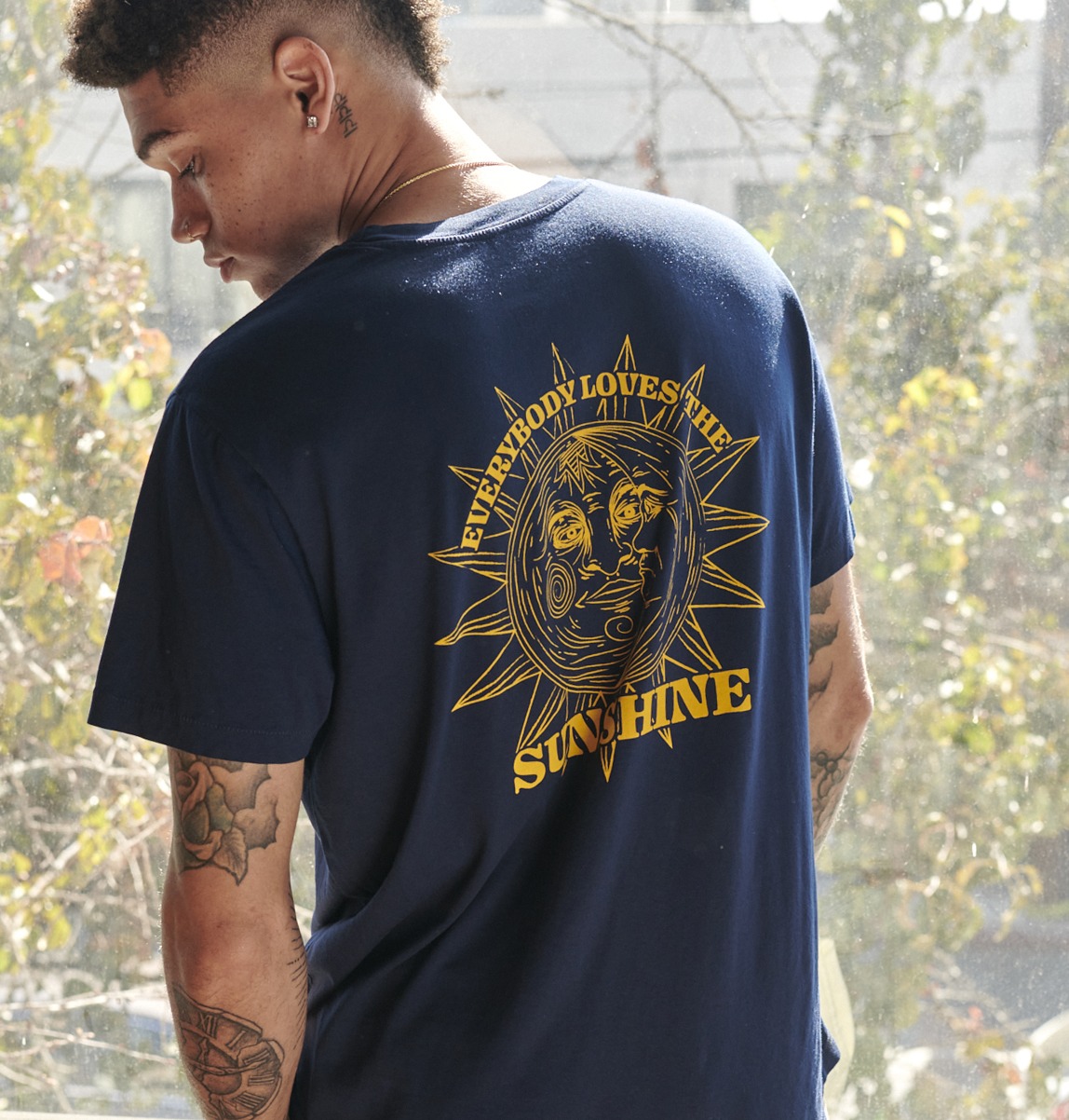 Men Everybody Loves The Sunshine Tee