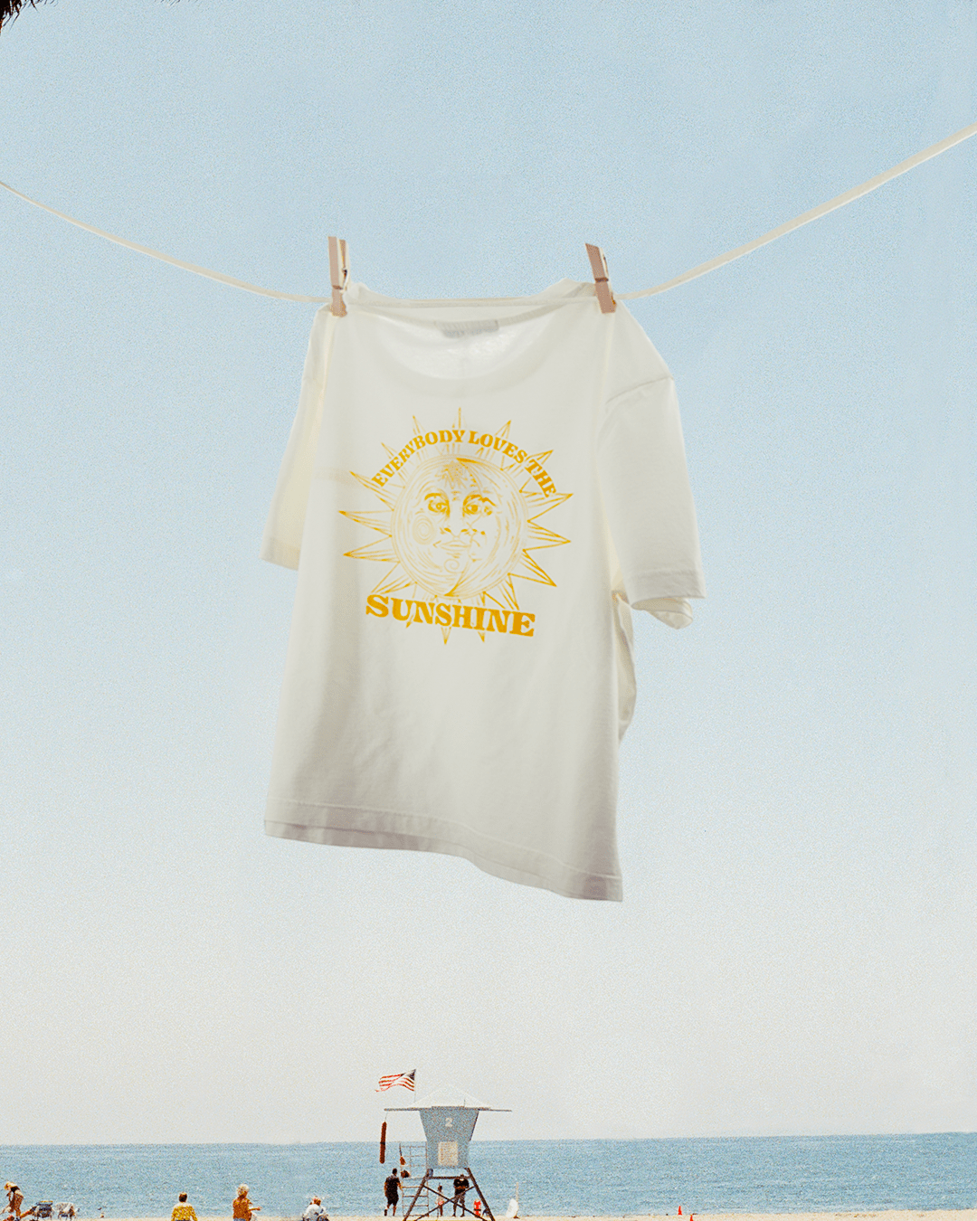 Women's Everybody Love The Sunshine Tee